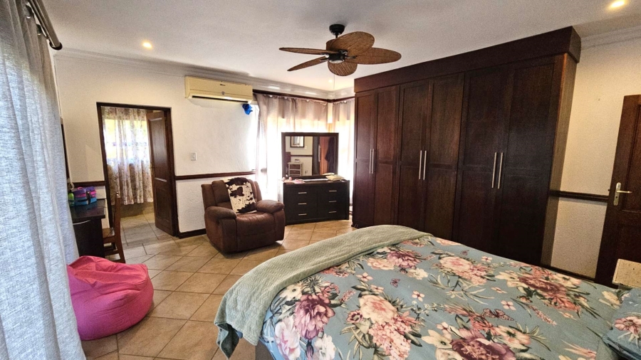 5 Bedroom Property for Sale in Birdwood Estate North West
